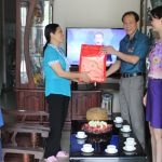 Thăm hỏi, tặng quà gia đình chính sách nhân ngày Thương binh liệt sỹ 27/7
