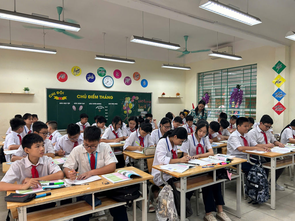 Xem xét hỗ trợ 100% học phí cho học sinh năm học 2024 – 2025